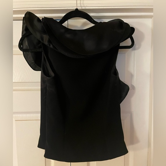 STUNNING GAURAV GUPTA BLACK RUFFLE WREATH TOP IN CREPE W OVERLAID ORGANZA 6 NWT - Picture 7 of 8